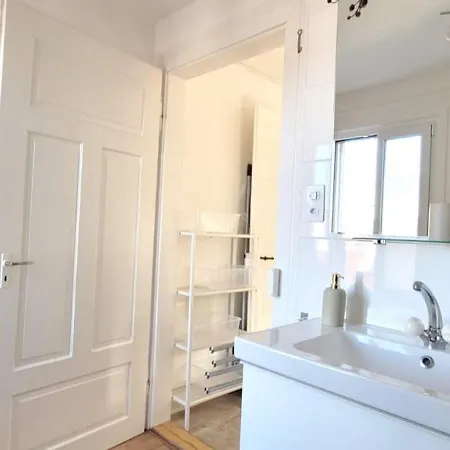 2-4 Stilvoll Im Gertrud Schloessli - Zentral Ruhig