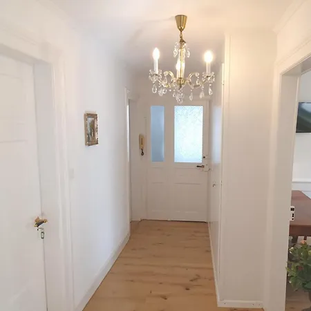 Апартаменты 2-4 Stilvoll Im Gertrud Schloessli - Zentral Ruhig