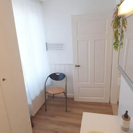 3-4 Stilvoll Im Gertrud Schloessli - Zentral Ruhig Appartement