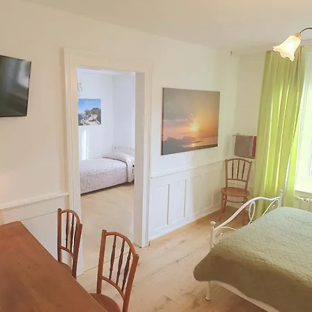 Apartment 2-4 Stilvoll Im Gertrud Schloessli - Zentral Ruhig *