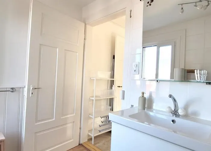 2-4 Stilvoll Im Gertrud Schloessli - Zentral Ruhig